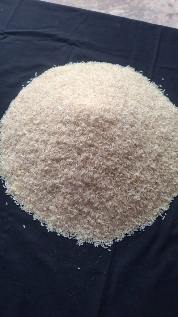 এক নাব্বার আটাশ চাউল